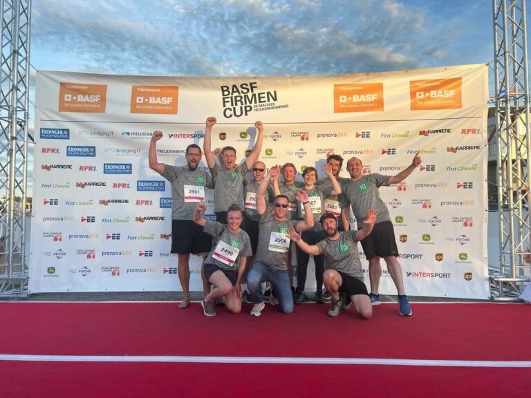 Best Basf Firman Cup team running in a race