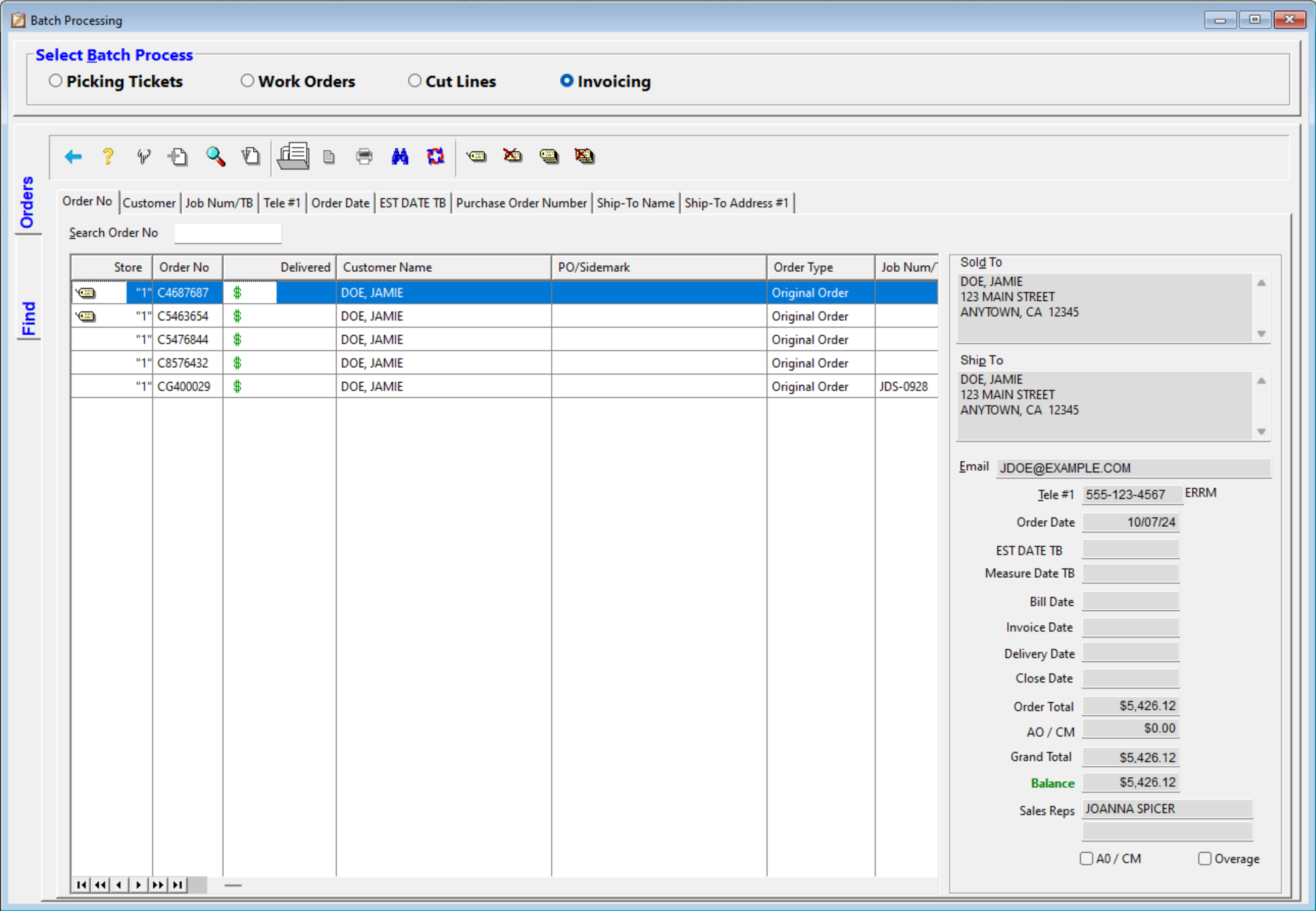 RFMS Core ERP batch processing screen with invoicing tasks. It shows customer orders, PO numbers, and sidemarks for batch processing, alongside detailed customer contact information.